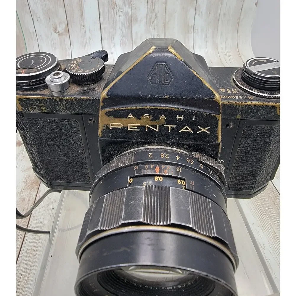 Asahi Pentax S1a Vintage Rare SLR Film Camera w/Super-Takumar 1:2 /55 Lens